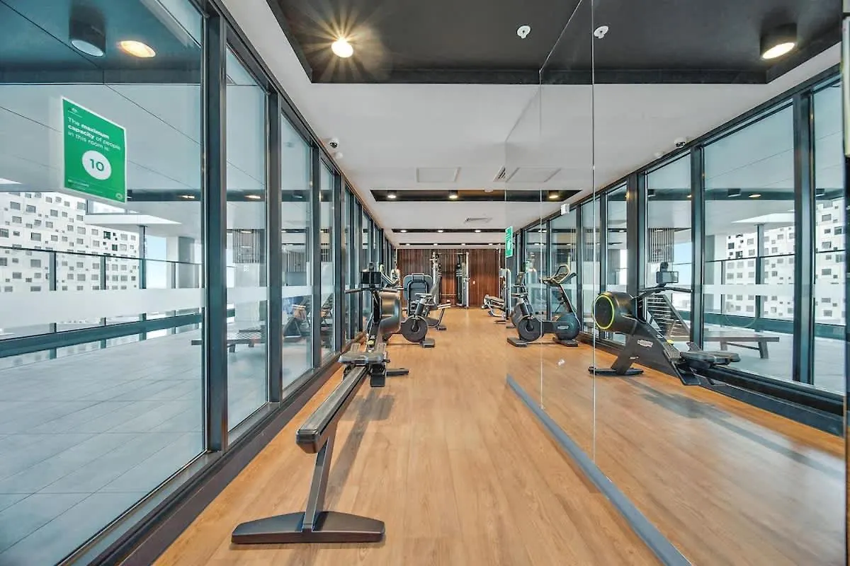 Contemporary 3Br Paradise On Franklin Street Adelaide